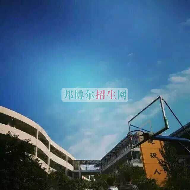 成都市建筑職業(yè)中專校招生辦聯系電話