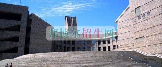 大連東軟信息學(xué)院招生辦聯(lián)系電話(huà)