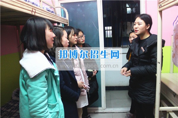 成都希望幼師學校是責任？更是一種愛！