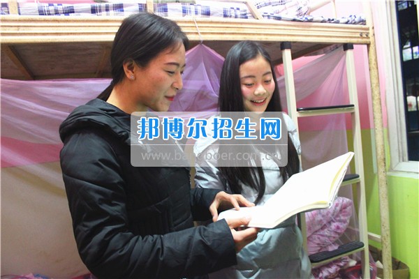 成都希望幼師學校是責任？更是一種愛！