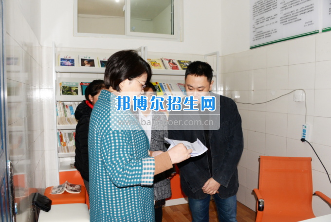 川南幼兒師范高等專科學(xué)校黨團工作站、圖書漂流站在學(xué)生公寓正式運行