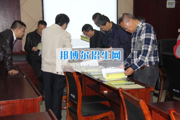 四川省德陽市師培機構負責人來重慶市江津區師范進修學?？疾旖處熃逃ぷ? width=