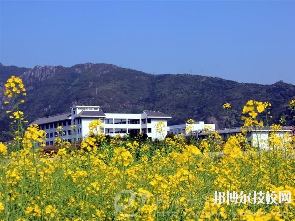 樂清市雁蕩山旅游學校2020年報名條件、招生要求、招生對象