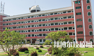 江西新能源技工學(xué)校2020年報(bào)名條件、招生要求、招生對(duì)象