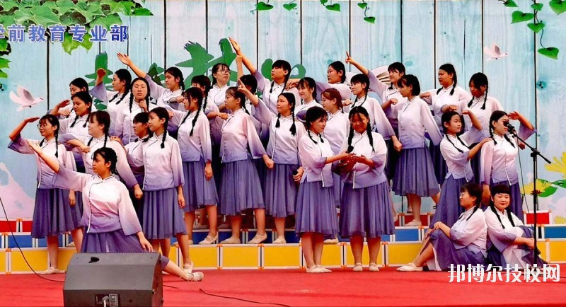 邢臺(tái)現(xiàn)代職業(yè)學(xué)校2020年報(bào)名條件、招生要求、招生對(duì)象