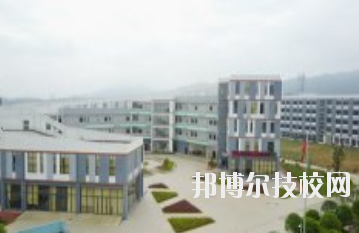 江西輕工業(yè)高級技工學(xué)校2020年學(xué)費、收費多少