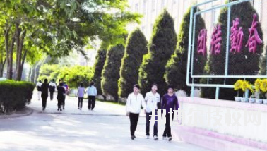 甘肅省商業(yè)學(xué)校2020年報(bào)名條件、招生要求、招生對(duì)象