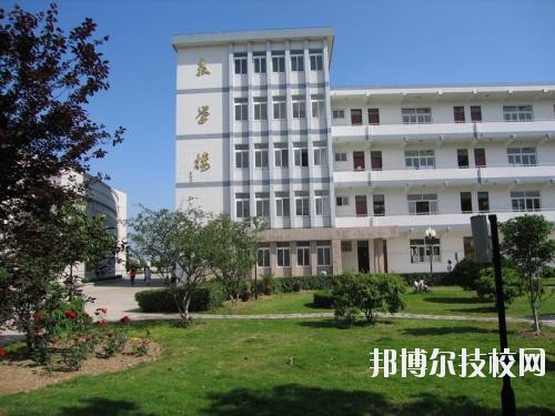 遵義職業(yè)技術(shù)學(xué)校2020年報(bào)名條件、招生要求、招生對象