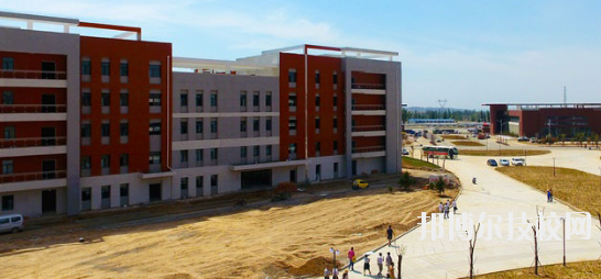 甘肅建筑材料工業(yè)學(xué)校2020年報(bào)名條件、招生要求、招生對象