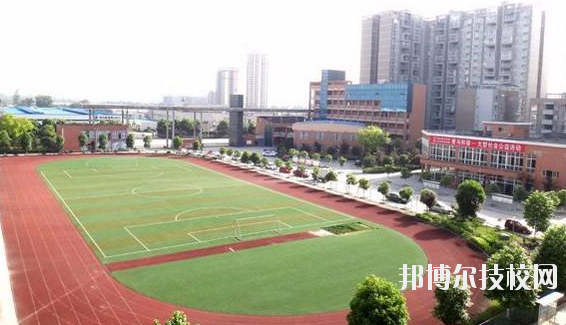 重慶潼南闇公職業(yè)高級中學(xué)2020年報(bào)名條件、招生要求、招生對象