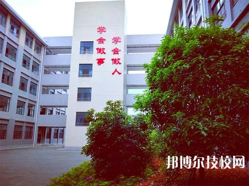 桐梓中等職業(yè)學(xué)校2020年報(bào)名條件、招生要求、招生對(duì)象