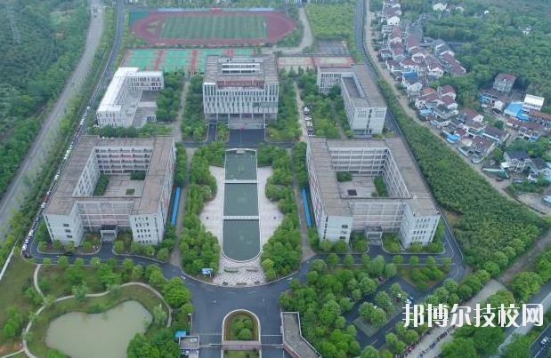 長興技師學(xué)院2020年報(bào)名條件、招生要求、招生對象