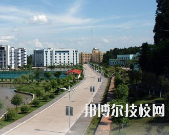 重慶益民技工學校2020年報名條件、招生要求、招生對象