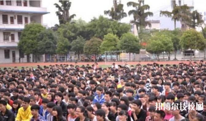 荔波職業高級中學2020年報名條件、招生要求、招生對象