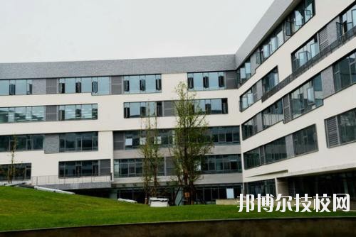 安龍職業技術學校2020年報名條件、招生要求、招生對象
