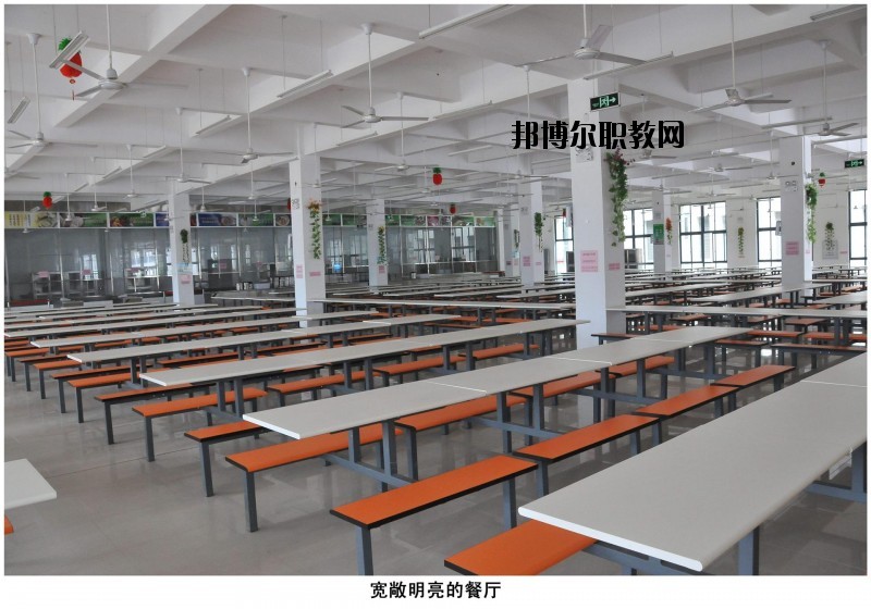 昆明外國語學校2020年報名條件、招生要求、招生對象