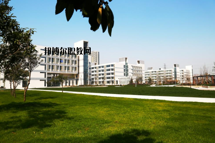 江蘇商貿(mào)職業(yè)學(xué)院怎么樣、好不好