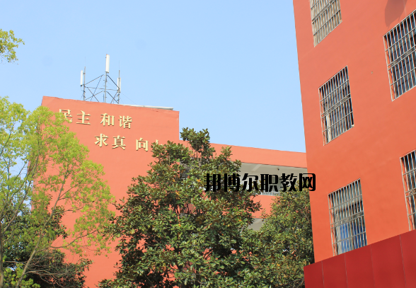 南昌保險學校2020年報名條件、招生要求、招生對象