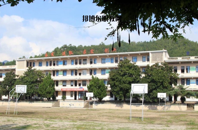 臺州護士學(xué)校2020年報名條件、招生要求、招生對象