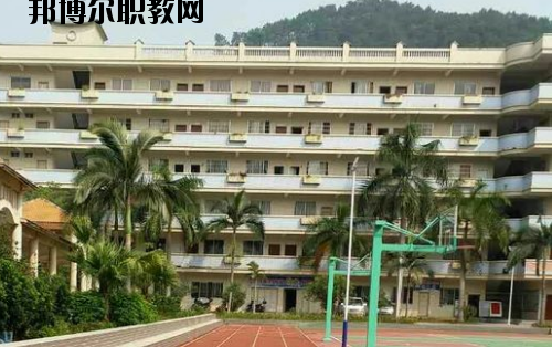 梧州西南中等專業(yè)學(xué)校2020年報名條件、招生要求、招生對象