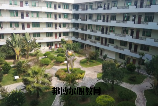 茂名南方職業技術學校2020年招生辦聯系電話