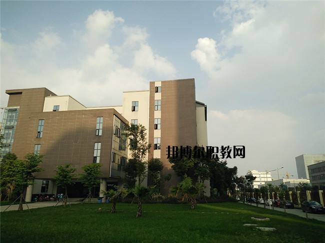 四川省自貢倍樂職業(yè)技術(shù)學(xué)校2020年報名條件、招生要求、招生對象