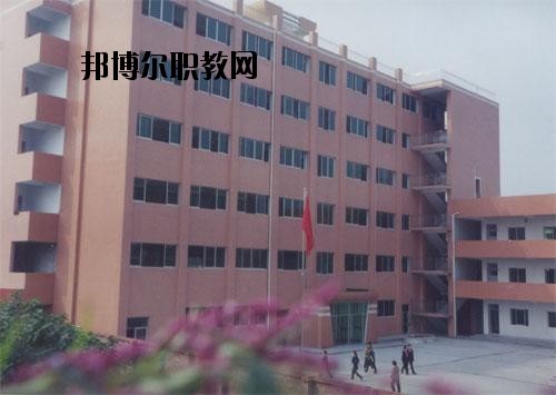 自貢舞蹈學校2020年報名條件、招生要求、招生對象