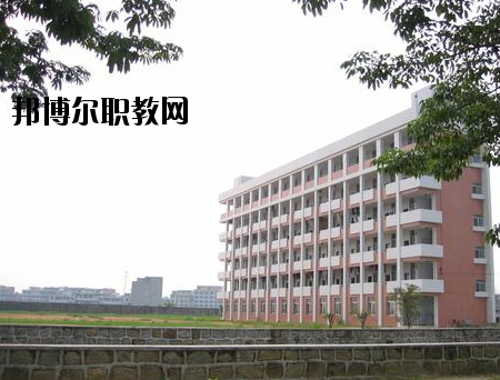 揭陽技工學校2020年報名條件、招生要求、招生對象