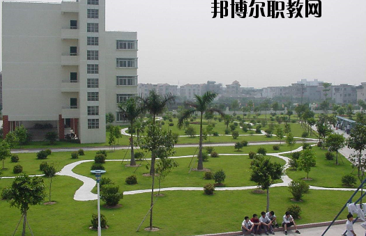 茂名高州信息職業(yè)技術(shù)學(xué)校2020年報(bào)名條件、招生要求、招生對(duì)象