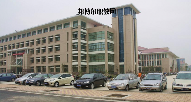 連云港師范高等專科學(xué)校2020年報(bào)名條件、招生要求、招生對象