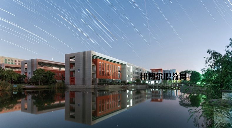 南京航空航天大學(xué)2020年報名條件、招生要求、招生對象