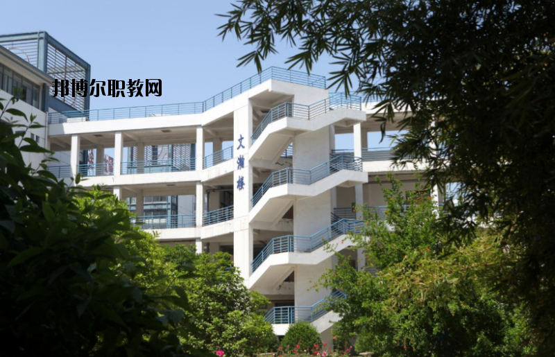 江蘇財經(jīng)職業(yè)技術(shù)學(xué)院2020年報名條件、招生要求、招生對象