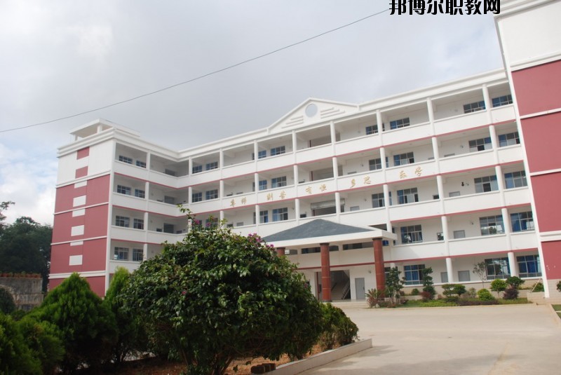 祥云縣職業(yè)高級中學(xué)2020年報名條件、招生要求、招生對象