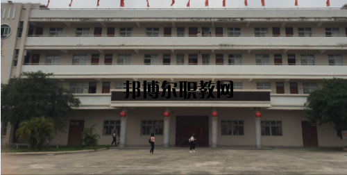 陸豐技工學(xué)校2020年報(bào)名條件、招生要求、招生對象