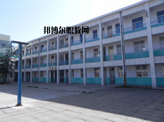 洛陽中醫(yī)藥學(xué)校2021年報(bào)名條件、招生要求、招生對(duì)象