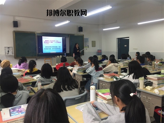 江西景德鎮(zhèn)機(jī)電工程學(xué)校2020年報(bào)名條件、招生要求、招生對(duì)象 