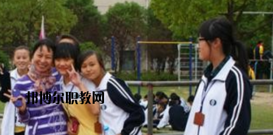 石家莊新世紀中等專業(yè)學(xué)校怎么樣、好不好