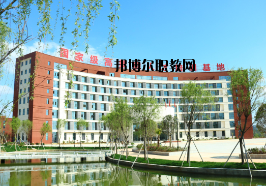 寧都技工學(xué)校2020年報名條件、招生要求、招生對象