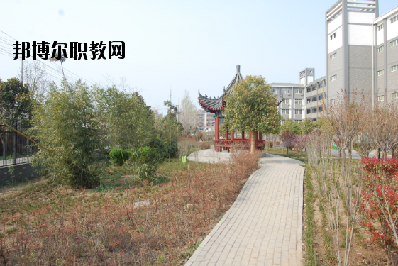 許昌工商管理學校2021年報名條件、招生要求、招生對象
