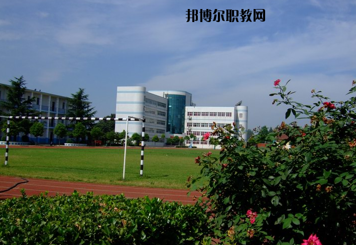 南陽建筑工程學(xué)校2021年報名條件、招生要求、招生對象