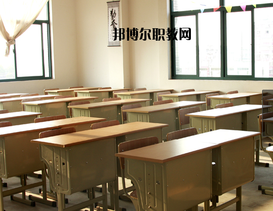 蕪湖機(jī)電學(xué)校2020年報名條件、招生要求、招生對象