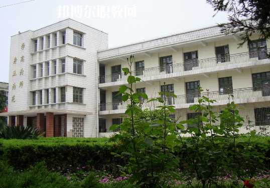 安徽霍邱師范學(xué)校2020年報(bào)名條件、招生要求、招生對(duì)象
