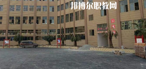 貴州航空工業(yè)技師學(xué)院樂灣校區(qū)2020年報名條件、招生要求、招生對象