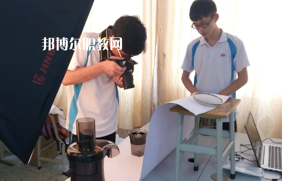 佛山順德區(qū)胡錦超職業(yè)技術學校2020年報名條件、招生要求、招生對象