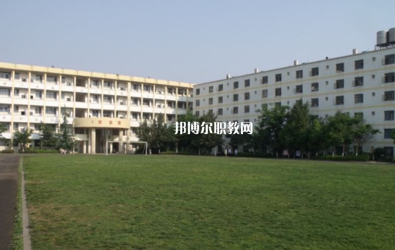昆明財經(jīng)管理學(xué)校2021年學(xué)費(fèi)、收費(fèi)多少