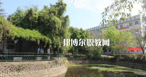 成都青華職業學校怎么樣、好不好