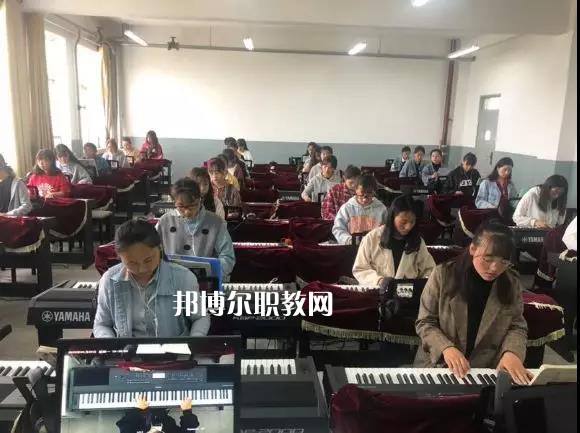甘肅省臨夏州職業(yè)技術(shù)學(xué)校2022年報(bào)名條件、招生要求、招生對(duì)象