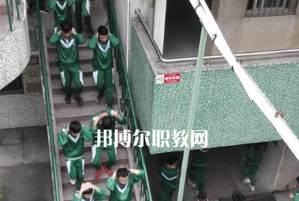 臺山培英職業(yè)技術學校2022年報名條件、招生要求、招生對象