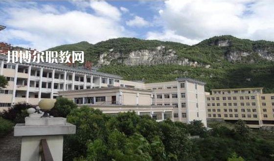 德慶縣中等職業學校2022年報名條件、招生要求、招生對象