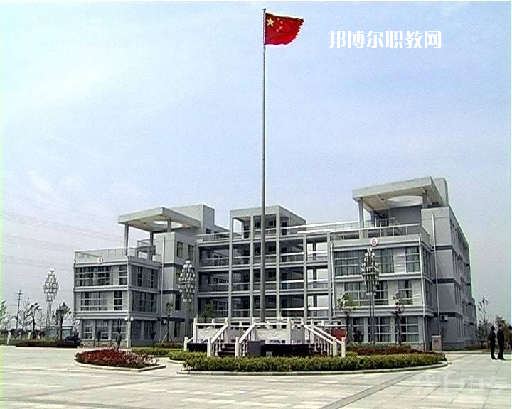 江蘇興化中等專業(yè)學(xué)校2022年報(bào)名條件、招生要求、招生對象